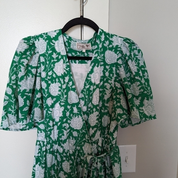 Mille Helena wrap dress in green zinnia with flutter sleeves sz L - Picture 9 of 11